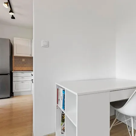 Apartment 20 Minutes From City Center W Netflix, Coffee Or Tea & Parking Bratislava Exterior photo